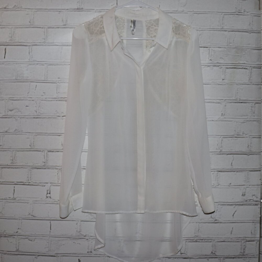 🤍 Monoreno Sheer High‑Low Blouse · Size Small